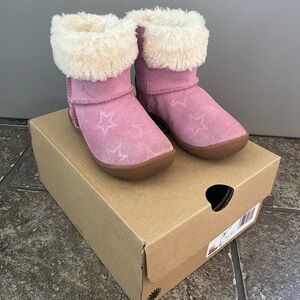 Ugg Boot- Girls Pink Stars